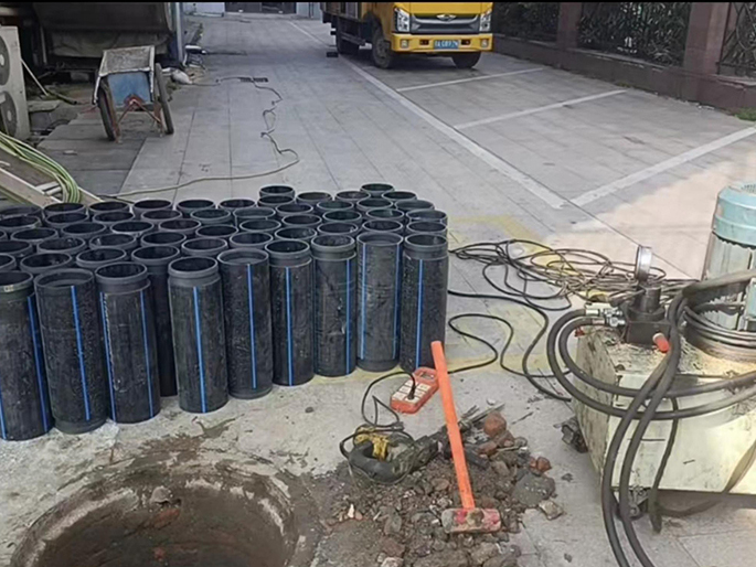 农安PE置换管厂家 DN315置换管 非开挖管短管置换